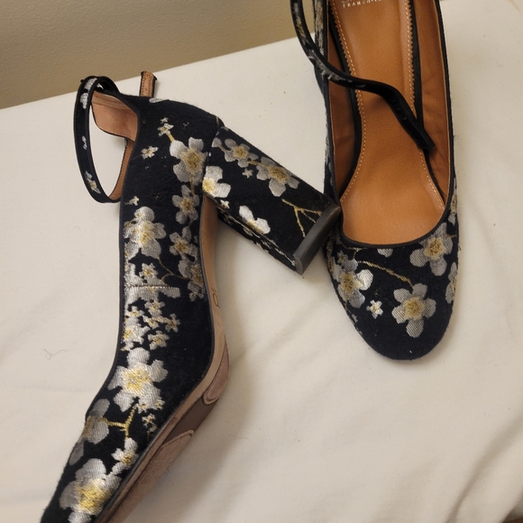 Franco Sarto Floral Ankle Strap Pumps - Size:11 - Picture 6 of 9